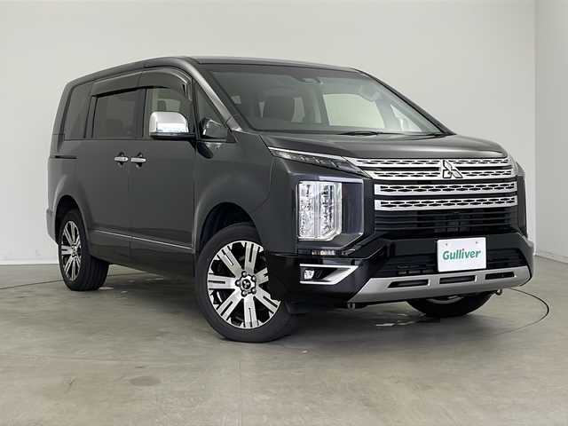 三菱 デリカＤ：５ P 新潟県 2022(令4)年 2.7万km グラファイトグレーメタリック/ブラックマイカ アルパインナビ（EX11NX）/　フルセグTV/Bluetooth/HDMI/USB/CD/DVD/アラウンドビューモニター/オートステップ/衝突軽減ブレーキ/レーダークルーズコントロール/レーンキープアシスト/ブラインドスポットモニター/両側パワースライドドア/電動リアゲート/パドルシフト/ステアリングヒーター/前席シートヒーター/オートライト/オートハイビーム/LEDヘッドライト/アイドリングストップ/ETC/ドライブレコーダー/オートブレーキホールド/ステアリングリモコン/純正フロアマット