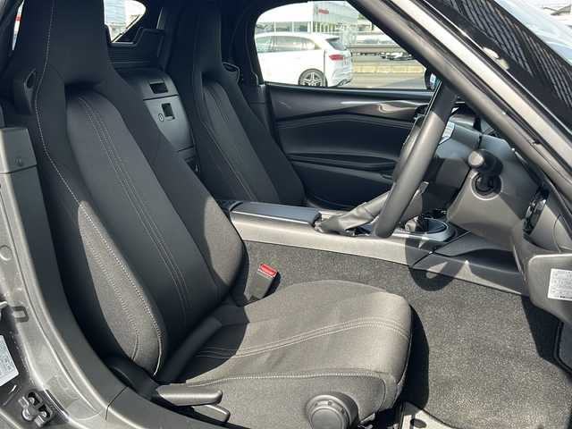 マツダ ロードスター NR－A 愛知県 2022(令4)年 1.2万km マシーングレープレミアムM 禁煙車/ビルシュタイン社製の車高調整機能付きダンパー/トルクセンシング式スーパーLSD/フロントサスタワーバー/ブラインドスポットモニター/純正オーディオ/純正AW/社外フロアマット/レーンキープアシスト/衝突軽減ブレーキ/後方コーナーセンサー/純正LEDヘッドライト/オートライト/オートマッチクハイビーム/電動格納ミラー/ETC/スペアキー/取扱説明書/保証書