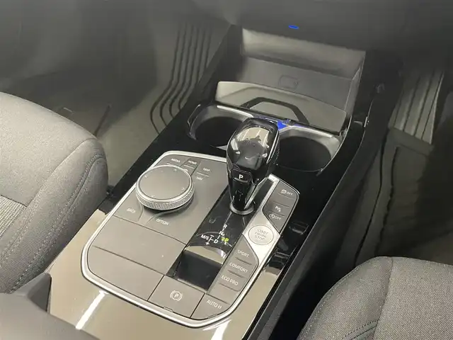ＢＭＷ ２１８ｉ グランクーペ 岡山県 2020(令2)年 4.6万km ミネラルホワイト 純ｉＤｒｉｖｅ　/Ｒカメラ　/Ｐアシスト　/後退アシスト　/正面衝突警告　/車線逸脱警告　/ステアリングサポート　/車線変更警告　/オートＡ／Ｃ　/ワイヤレスチャージ　/アイドリングストップ　/パワーシート（Ｄ）　/アクティブクルーズ　/BMW純正オールウェザーマット　/オートライト　/オートワイパー　/アップルカープレイ　/ミラー一体型ETC　/ドラレコ（下・R）　/アンビエントライト　/コンフォートアクセス　/リアディライト