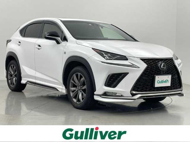 レクサス ＮＸ 300 Fスポーツ 熊本県 2018(平30)年 6.1万km ホワイトノーヴァガラスフレーク サンルーフ　/純正ナビ（ＣＤ・ＤＶＤ・フルセグ・ＢＴ・ＡＵＸ・ＵＳＢ）/バックカメラ　/純正前方ドライブレコーダー　/ビルトインＥＴＣ２．０　/純正エアロ（F・S・R）/前席シートヒーター　/前席エアーシート　/前席パワーシート/シートメモリー/パワーバックドア/ステアリングヒーター/プリクラッシュセーフティ/アダブティブクルーズコントロール/レーンデェパーチャアラート/ブラインドスポットモニター/横滑り防止/純正フロアマット/純正１８インチAW/オートライト/LEDヘッドライト/フォグライト/スマートキー/プッシュスタート