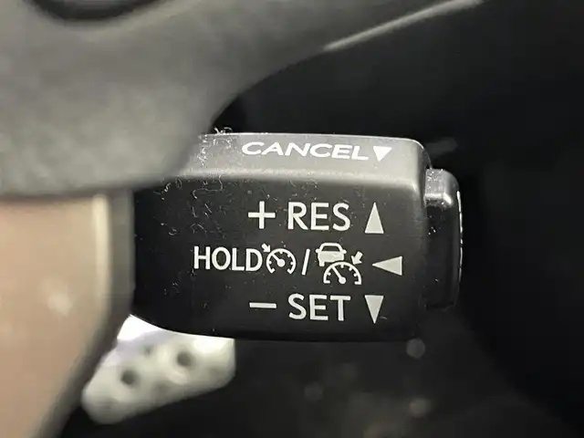 レクサス ＮＸ 300 Fスポーツ 熊本県 2018(平30)年 6.1万km ホワイトノーヴァガラスフレーク サンルーフ　/純正ナビ（ＣＤ・ＤＶＤ・フルセグ・ＢＴ・ＡＵＸ・ＵＳＢ）/バックカメラ　/純正前方ドライブレコーダー　/ビルトインＥＴＣ２．０　/純正エアロ（F・S・R）/前席シートヒーター　/前席エアーシート　/前席パワーシート/シートメモリー/パワーバックドア/ステアリングヒーター/プリクラッシュセーフティ/アダブティブクルーズコントロール/レーンデェパーチャアラート/ブラインドスポットモニター/横滑り防止/純正フロアマット/純正１８インチAW/オートライト/LEDヘッドライト/フォグライト/スマートキー/プッシュスタート