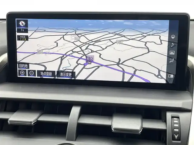 レクサス ＮＸ 300 Fスポーツ 熊本県 2018(平30)年 6.1万km ホワイトノーヴァガラスフレーク サンルーフ　/純正ナビ（ＣＤ・ＤＶＤ・フルセグ・ＢＴ・ＡＵＸ・ＵＳＢ）/バックカメラ　/純正前方ドライブレコーダー　/ビルトインＥＴＣ２．０　/純正エアロ（F・S・R）/前席シートヒーター　/前席エアーシート　/前席パワーシート/シートメモリー/パワーバックドア/ステアリングヒーター/プリクラッシュセーフティ/アダブティブクルーズコントロール/レーンデェパーチャアラート/ブラインドスポットモニター/横滑り防止/純正フロアマット/純正１８インチAW/オートライト/LEDヘッドライト/フォグライト/スマートキー/プッシュスタート