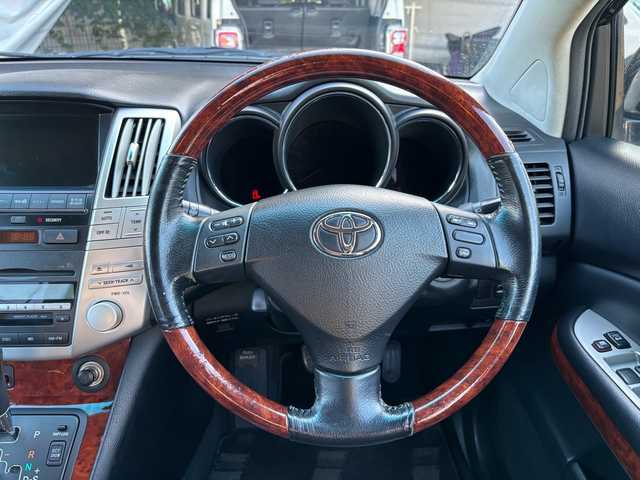 トヨタ ハリアー 240G Lパッケージ 福岡県 2007(平19)年 19.1万km ブラック 純正メーカーナビ/（AM/FM/CD/MD）/ETC/ハンズフリー/パワーシート（D/N）/純正フロアマット/純正アルミホイール/オートライト/フォグランプ/電格ミラー/保証書/取扱説明書