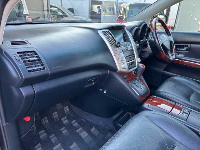 トヨタ ハリアー 240G Lパッケージ 福岡県 2007(平19)年 19.1万km ブラック 純正メーカーナビ/（AM/FM/CD/MD）/ETC/ハンズフリー/パワーシート（D/N）/純正フロアマット/純正アルミホイール/オートライト/フォグランプ/電格ミラー/保証書/取扱説明書