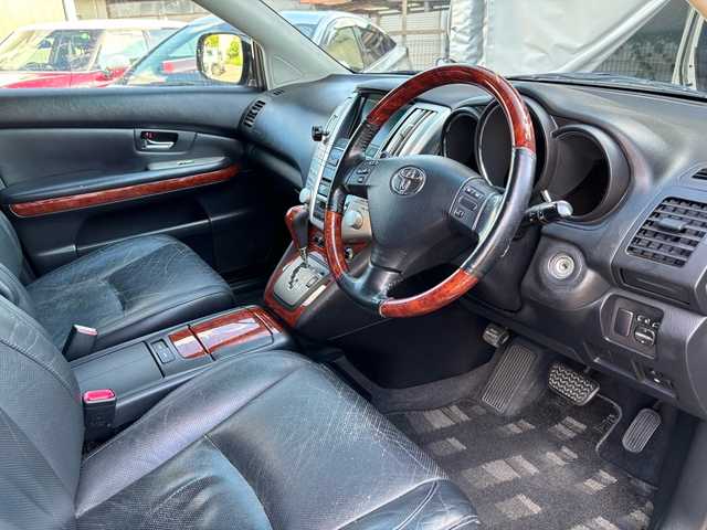 トヨタ ハリアー 240G Lパッケージ 福岡県 2007(平19)年 19.1万km ブラック 純正メーカーナビ/（AM/FM/CD/MD）/ETC/ハンズフリー/パワーシート（D/N）/純正フロアマット/純正アルミホイール/オートライト/フォグランプ/電格ミラー/保証書/取扱説明書