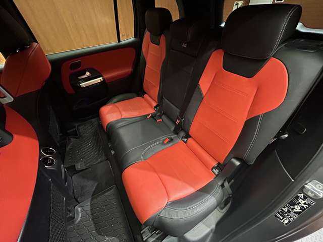 メルセデス・ベンツ Ｍ・ベンツ ＧＬＢ２００ｄ 4マチック AMGライン 千葉県 2023(令5)年 4.2万km マウンテングレー ＡＭＧライン　/パノラマＳＲ　/アドバンスドＰＫＧ　/赤黒革シート　/ナビ　/ＴＶ　/Ｂｌｕｅｔｏｏｔｈ接続　/３６０°ＨＵＤ　/電動シート　/シートＨ　/電動リアゲート　/ＬＥＤヘッドライト　/衝突軽減Ｂ　/ＢＳＭ　/ＬＫＡ