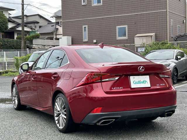レクサス ＩＳ 200t バージョンL 熊本県 2017(平29)年 5.1万km レッドマイカクリスタルシャイン サンルーフ/革シート/プッシュスタート/純正ナビ/（CD・DVD・フルセグTV・BTオーディオ・SD）/マークレビンソン/バックカメラ/ビルトインETC/前後ドライブレコーダー/純正18インチAW/レーダークルーズ/パドルシフト/前席パワーシート・右前席シートメモリー/前席エアーシート・シートヒーター/LEDヘッドライト/オートライト/前後コーナーセンサー/横滑り防止装置/ウィンカーミラー/純正フロアマット/新車保証書/取扱説明書/スマートスペアキー×1本/カード型キー×1本