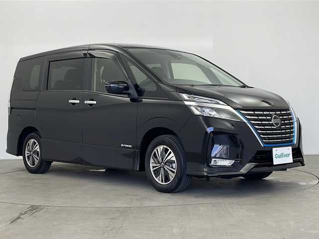 日産 セレナ e－パワー ハイウェイスター V 鹿児島県 2022(令4)年 2.4万km ダイヤモンドブラック 純正10型ナビ/（CD/DVD/BT/BR/フルセグTV）/純正フリップダウンモニター/プロパイロット/エマージェンシーブレーキ/ブラインドスポットモニター/両側パワースライドドア/電動パーキングブレーキ/オートホールド/オートライト/オートマチックハイビーム/ステアリングスイッチ/ドライブレコーダー/バックカメラ/スマートキー/プッシュスタート