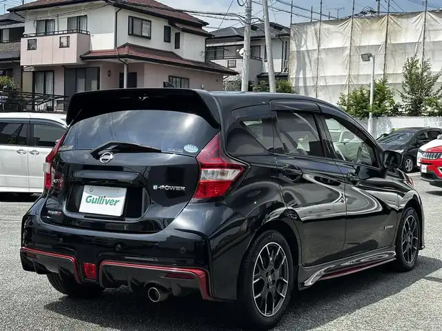 日産 ノート e－パワー ニスモ 熊本県 2017(平29)年 10.5万km スーパーブラック ワンオーナー/純正ナビ（MM316D-W）/【フルセグTV/Bluetooth/CD/DVD】/アラウンドビューカメラ/衝突軽減防止装置/レーンキープアシスト/車両接近通知装置/コーナーセンサー/純正１６インチAW/オートLEDライト/革巻きステアリング/ステアリングスイッチ/ETC/純正フロアマット/純正ドアバイザー/横滑り防止装置/スペアキー/保証書/取扱説明書