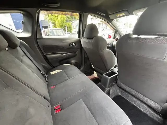 日産 ノート e－パワー ニスモ 熊本県 2017(平29)年 10.5万km スーパーブラック ワンオーナー/純正ナビ（MM316D-W）/【フルセグTV/Bluetooth/CD/DVD】/アラウンドビューカメラ/衝突軽減防止装置/レーンキープアシスト/車両接近通知装置/コーナーセンサー/純正１６インチAW/オートLEDライト/革巻きステアリング/ステアリングスイッチ/ETC/純正フロアマット/純正ドアバイザー/横滑り防止装置/スペアキー/保証書/取扱説明書