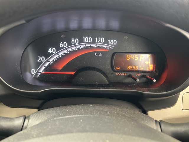 ダイハツ ムーヴ L SA 道央・札幌 2013(平25)年 8.6万km ブライトシルバーメタリック ・4WD/・純正CD/USB/AUX/・スマートアシスト/・衝突被害軽減ブレーキ/・横滑り防止/・アイドリングストップ/・ETC/・キーレス/・ドアバイザー/・電格ミラー/・夏タイヤ社外14インチAW積込
