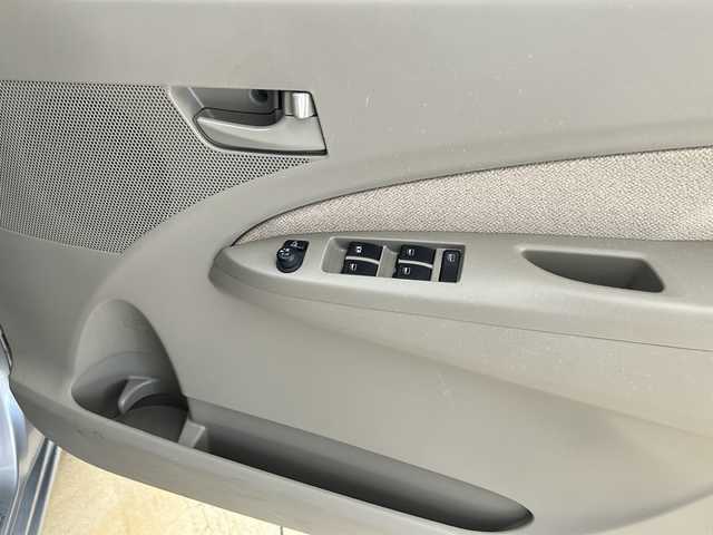 ダイハツ ムーヴ L SA 道央・札幌 2013(平25)年 8.6万km ブライトシルバーメタリック ・4WD/・純正CD/USB/AUX/・スマートアシスト/・衝突被害軽減ブレーキ/・横滑り防止/・アイドリングストップ/・ETC/・キーレス/・ドアバイザー/・電格ミラー/・夏タイヤ社外14インチAW積込
