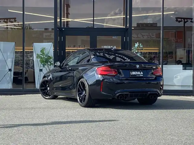 ＢＭＷ Ｍ２ エディションブラックシャドウ 福岡県 2018(平30)年 2.9万km 黒 ・クルーズコントロール/・純正ナビ/BT/USB/・バックカメラ/・黒革シート/シートヒーター/・ドライブレコーダー/・ETC/・純正19AW/・KW車高調/・100台限定車/・保証書/・取扱説明書/・スペアキー/・JQカーボンパドルシフト/・カーボンリアディフューザー/・カーボンドアミラーカバー