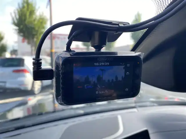 ＢＭＷ Ｍ２ エディションブラックシャドウ 福岡県 2018(平30)年 2.9万km 黒 ・クルーズコントロール/・純正ナビ/BT/USB/・バックカメラ/・黒革シート/シートヒーター/・ドライブレコーダー/・ETC/・純正19AW/・KW車高調/・100台限定車/・保証書/・取扱説明書/・スペアキー/・JQカーボンパドルシフト/・カーボンリアディフューザー/・カーボンドアミラーカバー