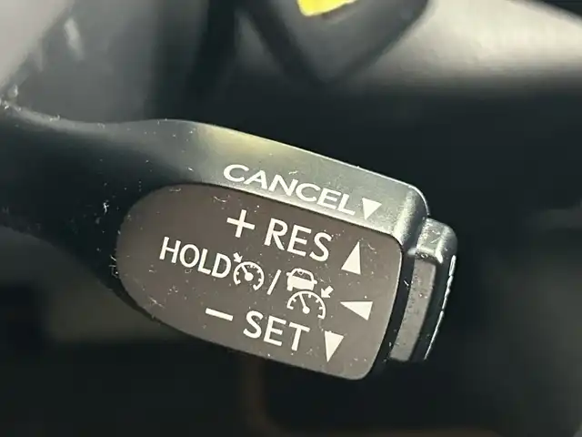 トヨタ Ｃ－ＨＲ G モード ブルーノ 愛知県 2019(令1)年 5.4万km ダークブラウンマイカメタリック/ホワイトパールクリスタルシャイン 禁煙車/2トーン/特別仕様車/純正7インチナビ/（CD/DVD/Bluetooth/フルセグTV/SD)/バックカメラ/トヨタセーフティセンス/・プリクラッシュセーフティ/・レーンディパーチャーアラート/・オートマチックハイビーム/・レーダークルーズコントロール/・ふらつき警報/コーナーセンサー/ETC/前後ドライブレコーダー/シートヒーター/ハーフレザーシート/純正18インチアルミホイール/LEDヘッドライト/オートライト/フロントフォグランプ/スマートキー/プッシュスタート/純正フロアマット/横滑り防止装置/電動格納ミラー