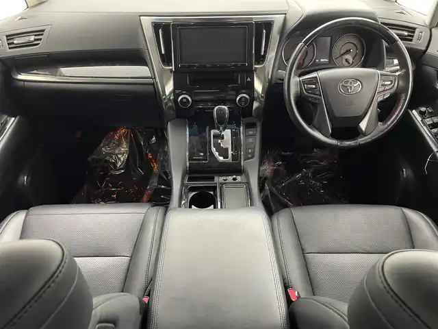 トヨタ アルファード S Cパッケージ 埼玉県 2019(令1)年 4万km ホワイトパールクリスタルシャイン 禁煙車　純正9型ナビ　TV　DVD　CD　BT　後席モニター　バックカメラ　ETC　トヨタセーフティセンス　前後コーナーセンサー　シートヒーター　エアシート　パワーシート　２眼LED　衝突被害軽減