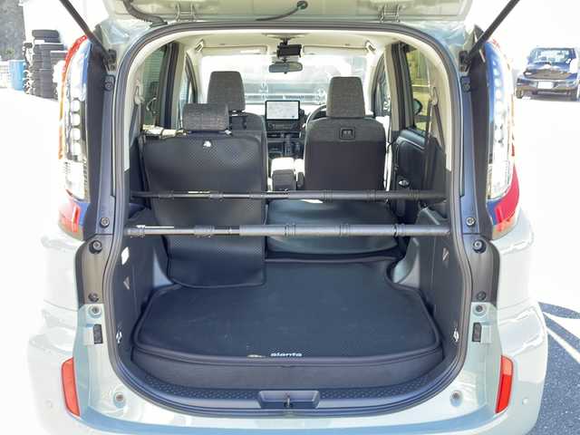 トヨタ シエンタ ハイブリッド Z 山梨県 2022(令4)年 1.7万km アーバンカーキ ワンオーナー/衝突軽減ブレーキ/メモリナビ（AM/FM/BT/フルセグTV）/バックカメラ/アイドリングストップ/クルーズコントロール/プッシュスタート/両側パワースライドドア/ETC2.0/純正LEDヘッドライト/コーナーセンサー/シートヒーター/オートライト