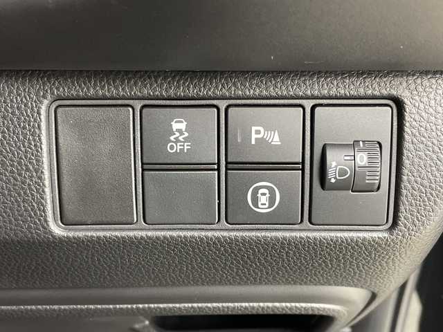 ホンダ ヴェゼル ハイブリッド e:HEV X 新潟県 2023(令5)年 0.9万km クリスタルブラックパール 純正オプションナビ/(ＢＴ／ＦＭ／ＡＭ／ＤＶＤ／フルセグＴＶ）/バックカメラ/ステアリングスイッチ/パドルシフト/置くだけ充電/電格ミラー/ウィンカーミラー/ヘッドライトレベライザー/ドアバイザー/ＥＴＣ