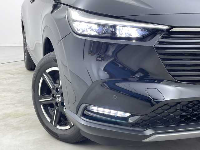 ホンダ ヴェゼル ハイブリッド e:HEV X 新潟県 2023(令5)年 0.9万km クリスタルブラックパール 純正オプションナビ/(ＢＴ／ＦＭ／ＡＭ／ＤＶＤ／フルセグＴＶ）/バックカメラ/ステアリングスイッチ/パドルシフト/置くだけ充電/電格ミラー/ウィンカーミラー/ヘッドライトレベライザー/ドアバイザー/ＥＴＣ