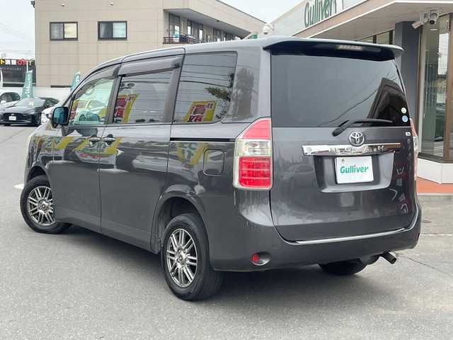 トヨタ ノア X Lセレクション 長野県 2009(平21)年 18.5万km グレーメタリック 社外ナビ(AM/FM/AUX)/電動格納ミラー/両側パワスラ/４WD/取説/記録簿/ABS