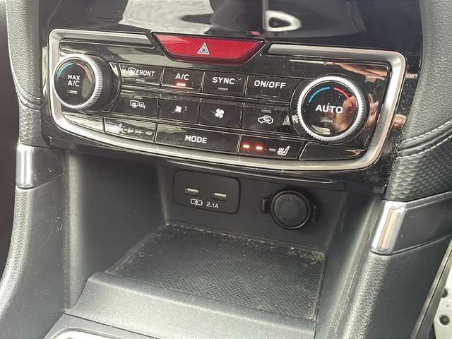 スバル フォレスター ハイブリッド アドバンス 新潟県 2019(平31)年 8.2万km クリスタルホワイトP 純正8インチナビ/(AM/FM/CD/DVD/Bluetooth)/フルセグTV/アイサイトセイフティプラス/フロント・サイドモニター/デジタルインナーミラー/ブラインドスポットモニター/プリクラッシュブレーキ/後退時ブレーキアシスト/AT誤発進抑制制御/AT誤後進抑制制御/レーダークルーズコントロール/レーンキープアシスト/先行車発進お知らせ機能/バックカメラ/ビルトインETC/パワーバックドア/純正ドライブレコーダー/純正フロアマット/純正アルミホイール/全席シートヒーター/ハーフレザー/D/N席パワーシート/LEDヘッドライト