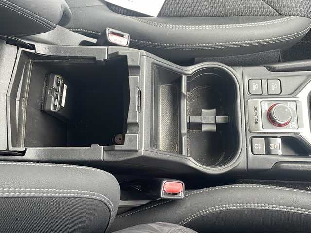 スバル フォレスター ハイブリッド アドバンス 新潟県 2019(平31)年 8.2万km クリスタルホワイトP 純正8インチナビ/(AM/FM/CD/DVD/Bluetooth)/フルセグTV/アイサイトセイフティプラス/フロント・サイドモニター/デジタルインナーミラー/ブラインドスポットモニター/プリクラッシュブレーキ/後退時ブレーキアシスト/AT誤発進抑制制御/AT誤後進抑制制御/レーダークルーズコントロール/レーンキープアシスト/先行車発進お知らせ機能/バックカメラ/ビルトインETC/パワーバックドア/純正ドライブレコーダー/純正フロアマット/純正アルミホイール/全席シートヒーター/ハーフレザー/D/N席パワーシート/LEDヘッドライト