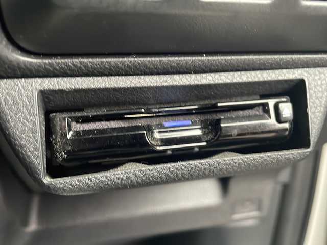 スバル フォレスター ハイブリッド アドバンス 新潟県 2019(平31)年 8.2万km クリスタルホワイトP 純正8インチナビ/(AM/FM/CD/DVD/Bluetooth)/フルセグTV/アイサイトセイフティプラス/フロント・サイドモニター/デジタルインナーミラー/ブラインドスポットモニター/プリクラッシュブレーキ/後退時ブレーキアシスト/AT誤発進抑制制御/AT誤後進抑制制御/レーダークルーズコントロール/レーンキープアシスト/先行車発進お知らせ機能/バックカメラ/ビルトインETC/パワーバックドア/純正ドライブレコーダー/純正フロアマット/純正アルミホイール/全席シートヒーター/ハーフレザー/D/N席パワーシート/LEDヘッドライト