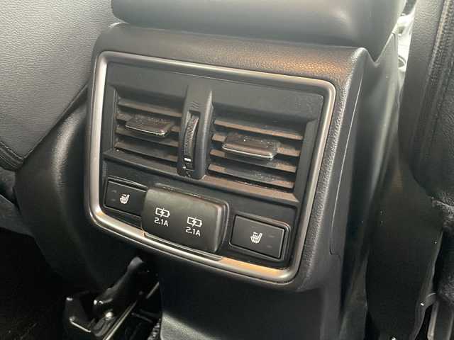 スバル フォレスター ハイブリッド アドバンス 新潟県 2019(平31)年 8.2万km クリスタルホワイトP 純正8インチナビ/(AM/FM/CD/DVD/Bluetooth)/フルセグTV/アイサイトセイフティプラス/フロント・サイドモニター/デジタルインナーミラー/ブラインドスポットモニター/プリクラッシュブレーキ/後退時ブレーキアシスト/AT誤発進抑制制御/AT誤後進抑制制御/レーダークルーズコントロール/レーンキープアシスト/先行車発進お知らせ機能/バックカメラ/ビルトインETC/パワーバックドア/純正ドライブレコーダー/純正フロアマット/純正アルミホイール/全席シートヒーター/ハーフレザー/D/N席パワーシート/LEDヘッドライト