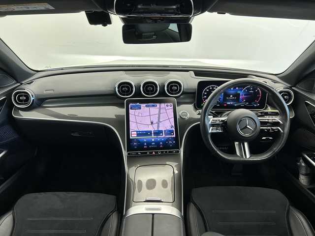 メルセデス・ベンツ Ｍ・ベンツ Ｃ２２０ｄ ステーションワゴン アバンギャルドAMGライン 愛知県 2023(令5)年 1.7万km ポーラホワイト AMGラインパッケージ/・スポーツサスペンション/・スターバターグリル/・AMGラインエクステリア/・AMG18インチアルミホイール/・メタルウィーブインテリアトリム/・スポーツシート/・AMGラインインテリア/・ARTICoダッシュボード/ベーシックパッケージ/・ヘッドアップディスプレイ/・MBUX ARナビゲーション/レーダーセーフティパッケージ/・アクティブディスタンスアシストディストロニック/・アクティブステアリングアシスト/・アクティブレーンアシスト/・アクティブレーンチェンジアシスト/・自動再発進機能/・緊急回避補助システム/・PRE-SAFEインパルスサイド/MBUXナビゲーション/・フルセグTV/・Bluetooth/・USB/・Mercedes me connect/360カメラ/キーレスゴー/純正アルミホイール/ハーフレザーシート/シートヒーター/パワーシート/LEDハイパフォーマンスヘッドライト/フットトランクオープナー/パークトロニック/パーキングアシスト/アンビエントライト/保証書・取説あり