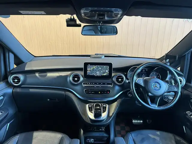 メルセデス・ベンツ Ｖ２２０ d スポーツ ロング 宮城県 2019(令1)年 4.4万km インジウムグレー レーダーセーフティパッケージ/パノラマガラスサンルーフ/Burmesterサウンドシステム/COMANDシステムHDDナビゲーションシステム/フルセグTV/360°カメラシステム/社外フリップダウンモニター/社外DVDプレーヤー/ブラックレザーシート/シートヒーター/メモリ機能付きパワーシート/LEDヘッドライト/オートライト/両側パワースライドドア/パワーバックドア/純正19インチAW/ETC車載器/ドライブレコーダー