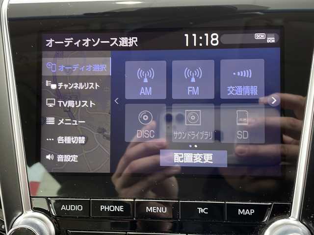 トヨタ クラウン S Cパッケージ 鳥取県 2019(令1)年 3万km シルバーM ワンオーナー/スマートキーx2個/ベージュレザーシート/メーカーOPナビゲーション/全方位カメラ/プリクラッシュセーフティ/ブラインドスポット/レーンデパーチャー/レーダークルーズ/インテリジェントソナー/オートハイビーム/ドライブレコーダー/フルセグ・Bluetooth/前席パワーシート/エアーシート/ハンドルヒーター/LEDヘッドライト/ビルトインETC/保証書・取説