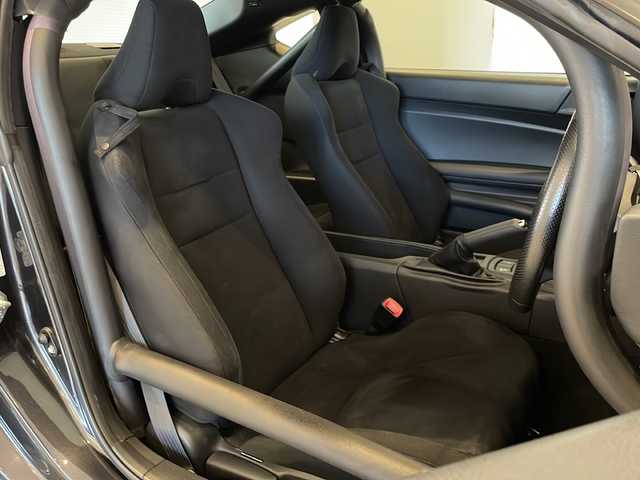 スバル ＢＲＺ RA レーシング 福井県 2017(平29)年 2.5万km ダークグレーメタリック ワンオーナー　/ロールゲージ　/社外ＥＮＫＥＩ１７インチＡＷ　/ＥＴＣ２．０　/前方ドライブレコーダー　/ＫＥＮＷＯＯＤ製オーディオ　/ーＣＤ/ＵＳＢ/ＬＥＤヘッドライト　/純正フロアマット　/スペアキー2本/純正オプション品有り/スペアタイヤ
