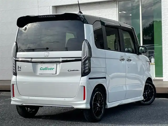 ホンダ Ｎ ＢＯＸ カスタム L ターボ 千葉県 2021(令3)年 2.1万km プラチナホワイトパール 2トーン/社外ナビ/Bluetooth／フルセグ／DVD/両側パワースライドドア/バックカメラ/ETC/クルーズコントロール/コーナーセンサー/シートヒーター/パドルシフト/ステリングスイッチ/シートバックテーブル/ドアバイザー