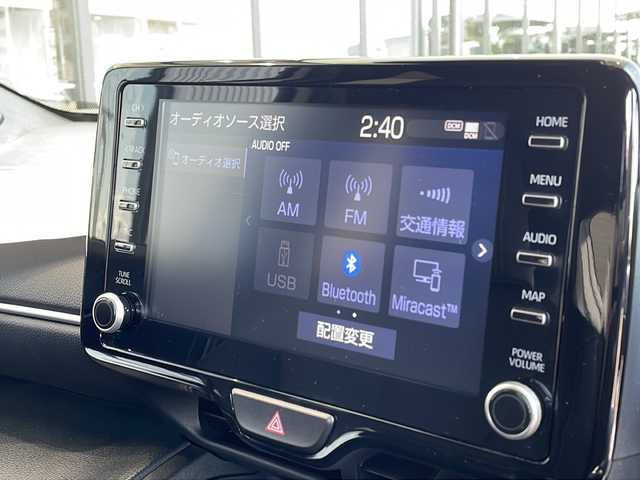 トヨタ ヤリスクロス ハイブリッド Z 愛知県 2023(令5)年 3.5万km プラチナホワイトパールマイカ 衝突軽減システム/純正ディスプレイオーディオ（ナビなし）/全方位カメラ/レーダークルーズコントロール/シートヒーター/フルセグ/Bluetooth/バックカメラ/パワーシート/コーナーセンサー/純正アルミホイール/ブラインドスポットモニター/LEDヘッドライト/ステアリングヒーター/オートマチックハイビーム/ETC/ステアリングスイッチ/スマートキー/プッシュスタート