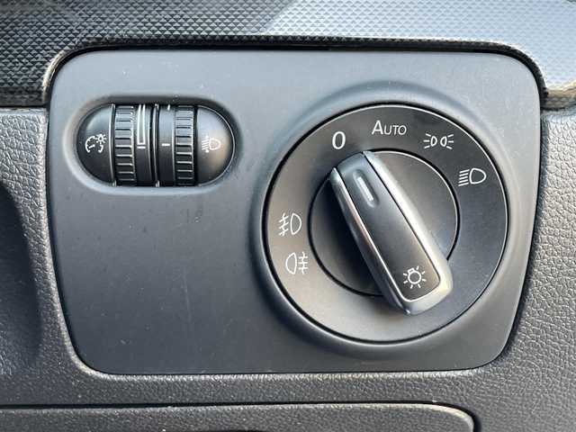 フォルクスワーゲン ゴルフ TSI コンフォートライン 滋賀県 2010(平22)年 9.8万km 黒 禁煙車/社外ナビ/CD/DVD/フルセグTV/オートライト/電動格納ミラー/MT付AT/オートエアコン