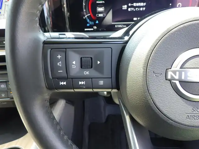 日産 オーラ G レザーエディション 千葉県 2022(令4)年 6.2万km オーロラフレアブルーパール エマージェンシーブレーキ/プロパイロット/インテリジェントルームミラー/ワイヤレス充電/ホワイトレザーシート/前席シートヒーター/純正コネクトナビ/地デジTV/【Bluetooth接続】/アラウンドビューモニター/BOSEサウンド/ドライブレコーダー（DH5-S）/革巻きステアリング/ステアリングヒーター/ステアリングスイッチ/ETC（2.0）/LEDヘッドライト/フォグライト/ウインカーミラー/コーナーセンサー/純正17インチアルミホイル/サイド/カーテンエアバッグ/インテリジェントキー