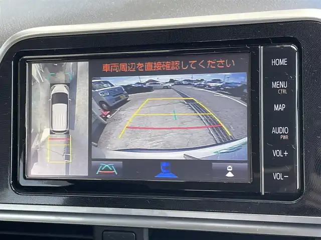 トヨタ シエンタ G 東京都 2018(平30)年 5.7万km ホワイトパールクリスタルシャイン 純正ナビ/パノラミックビューモニター/プリクラッシュセーフティシステム/レーンディパーチャー/オートマチックハイビーム/スマートキー/両側パワースライドドア/ＥＴＣ/ドライブレコーダー