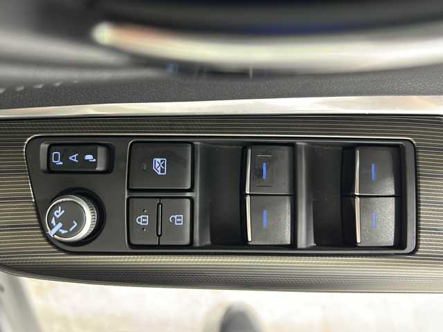 トヨタ ハリアー G 福岡県 2022(令4)年 3.7万km プレシャスブラックパール 純正8型ディスプレイオーディオ/バックカメラ/デジタルインナーミラー/ハーフレザーシート/パワーバックドア/ドライブレコーダー前後/スマートキー/革巻きステアリング/オートハイビーム/オートライト/コーナーセンサー/ブラインドスポットモニター/LEDヘッドライト/純正18インチアルミホイール