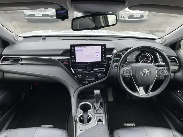 トヨタ カムリ WSレザーパッケージ 群馬県 2021(令3)年 6.8万km アティチュードブラックマイカ/プラチナホワイトパールマイカ 純正９インチナビ　/フルセグ・Ｂｌｕｅｔｏｏｔｈ・ＣＤ・ＤＶＤ　/全周囲カメラ　　/黒レザーシート/前後ドライブレコーダー　/シートヒーター　/パドルシフト　/アダプティブクルーズコントロール　/衝突軽減ブレーキ　/レーンアシスト　/ＢＳＭ/純正フロアマット