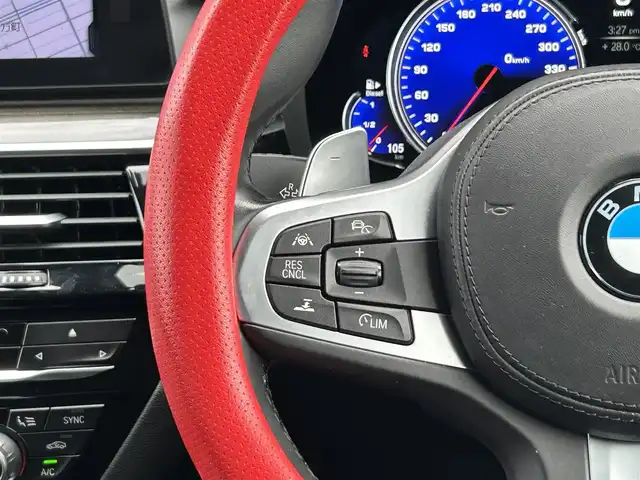 ＢＭＷ ５２３ｄ Mスポーツ 宮崎県 2017(平29)年 2.5万km アルピンホワイトⅢ 純正HDDナビゲーション/・Bluetooth/・CD DVD/・AM/FM/・USB/・フルセグテレビ/ヘッドアップディスプレイ/純正１９インチアルミホイール/ミラー一体型ETC/アダプティブクルーズコントロール/ＬＥＤヘッドライト/・オートライト/・オートマティックハイビーム/ドライブレコーダー/全方位カメラ