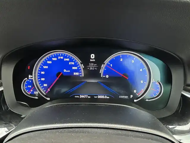 ＢＭＷ ５２３ｄ Mスポーツ 宮崎県 2017(平29)年 2.5万km アルピンホワイトⅢ 純正HDDナビゲーション/・Bluetooth/・CD DVD/・AM/FM/・USB/・フルセグテレビ/ヘッドアップディスプレイ/純正１９インチアルミホイール/ミラー一体型ETC/アダプティブクルーズコントロール/ＬＥＤヘッドライト/・オートライト/・オートマティックハイビーム/ドライブレコーダー/全方位カメラ