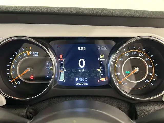 クライスラー・ジープ ジープ ラングラー アンリミテッド アイランダー 岡山県 2021(令3)年 2.1万km 黄Ⅱ 純正ナビ/Ｒカメラ/Ｂｌｕｅｔｏｏｔｈ/ＥＴＣ/アップルカープレイ/アンドロイドオート/ブラインドスポット警告/正面衝突警報/アクティブパークビュー/ヒルスタートアシスト/ヒルディセントコントロール/自動防眩ミラー/PDC/純正１７インチアルミ/BS　DUELER 　A/Tタイヤ