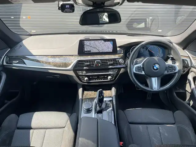 ＢＭＷ ５２３ｄ ツーリング Mスポーツ 三重県 2018(平30)年 3.7万km サファイアブラックP ACC/インテリジェントセーフティ/衝突軽減ブレーキ/車線逸脱警告/ヘッドアップディスプレイ/純正ナビ/全方位カメラ/フルセグTV/Bluetooth接続/アンビエントライト/純正19インチアルミホイール/電動リアゲート/ミラー型ETC/社外前後ドライブレコーダー/パワーシート /シートメモリー機能/LEDヘッドライト/オートライト/オートハイビーム
