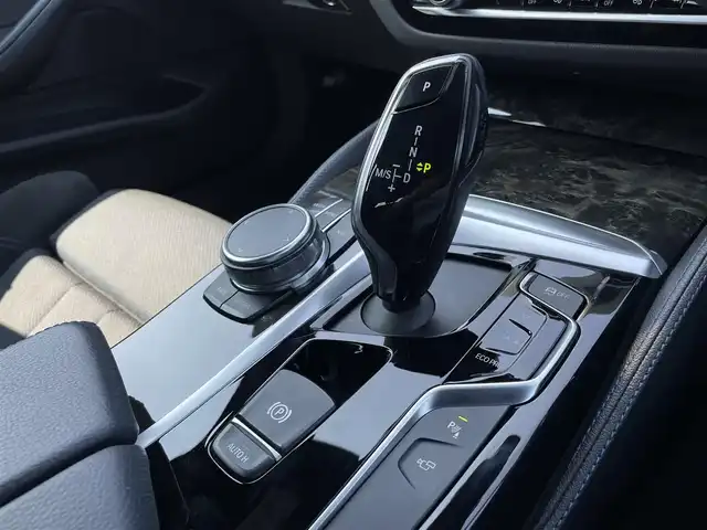 ＢＭＷ ５２３ｄ ツーリング Mスポーツ 三重県 2018(平30)年 3.7万km サファイアブラックP ACC/インテリジェントセーフティ/衝突軽減ブレーキ/車線逸脱警告/ヘッドアップディスプレイ/純正ナビ/全方位カメラ/フルセグTV/Bluetooth接続/アンビエントライト/純正19インチアルミホイール/電動リアゲート/ミラー型ETC/社外前後ドライブレコーダー/パワーシート /シートメモリー機能/LEDヘッドライト/オートライト/オートハイビーム