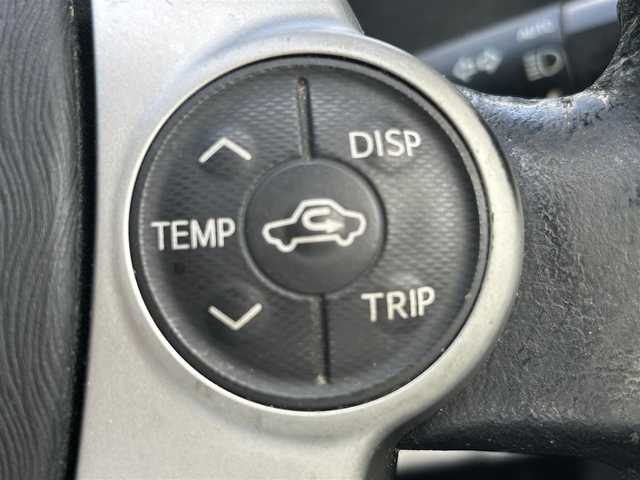 トヨタ アクア G 福岡県 2012(平24)年 15.9万km ライムホワイトパールクリスタルシャイン SDナビ(NSCP-W62)/（ワンセグTV・AM・FM・CD・Bluetooth）/バックカメラ/ETC/前席シートヒーター/革巻きステアリング/プッシュスタートボタン/ウインカーミラー/オートエアコン/スマートキー/オートライト/ドアバイザー/純正フロアマット/横滑り防止装置/盗難防止装置/パワーウィンドゥ/パワーステアリング/ABS/エアーバック（運転席・助手席）