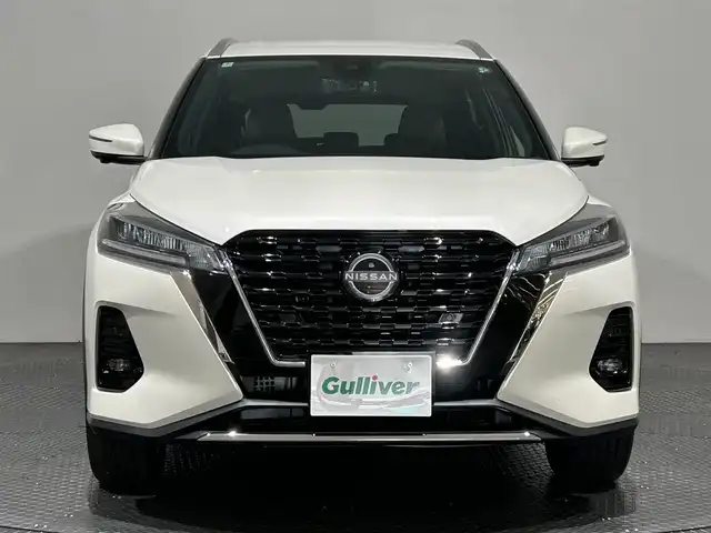 日産 キックス X ツートーンインテリアED 愛媛県 2024(令6)年 0.1万km ブリリアントホワイトパール 純正9インチナビ/フルセグTV/Bluetooth/DVD/プロパイロット/レーダークルーズコントロール/アラウンドビューモニター/デジタルインナーミラー/ビルトインETC/前席シートヒーター/LEDオートライト/レザーハンドル/ステアリングヒーター/ステアリングスイッチ