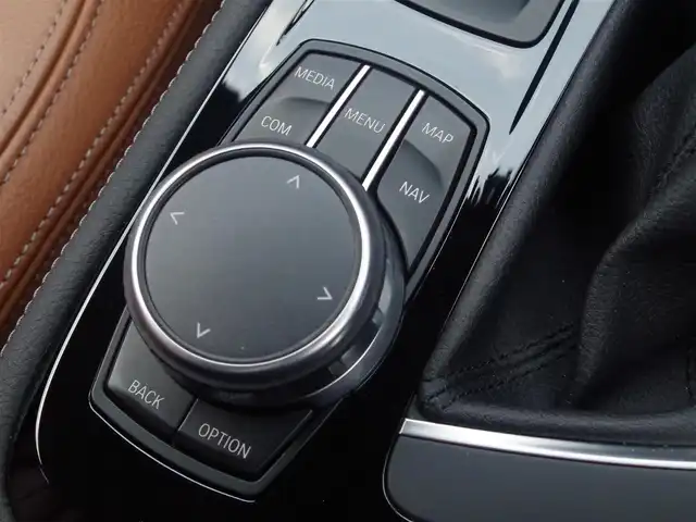 ＢＭＷ ２１８ｄ アクティブツアラー 埼玉県 2018(平30)年 4万km 黒 ブラウンレザーシート/アダプティブクルーズコントロール/インテリジェントセーフティ/ヘッドアップディスプレイ/パークディスタンスコントロール/コンフォートアクセス/バックカメラ/iDriveナビ/ドラレコ/ルームミラー内臓ETC/前席シートヒーター/シートポジションメモリー機能