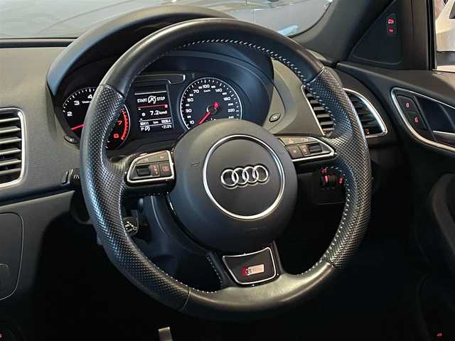 アウディ Ｑ３ 2．0 TFSI クワトロ 180PS Sライン 道央・札幌 2018(平30)年 6.1万km グレイシアホワイトメタリック Slineパッケージ/　・Slineエクステリアロゴ/　・Sパラレルスポークデザイン/　・スポークサスペンション/　・スプリントクロス/レザーSlineロゴ/　・LEDヘッドライト/　・ヘッドライトウォッシャー/MMIナビゲーション/アシスタンスパッケージ/　・クルーズコントロール/　・アウディサイドアシスト/　・アウディアクティブレーンアシスト/　・ハイビームアシスト/グレイシアホワイトメタリック/オートマチックテールゲート/シートヒーター