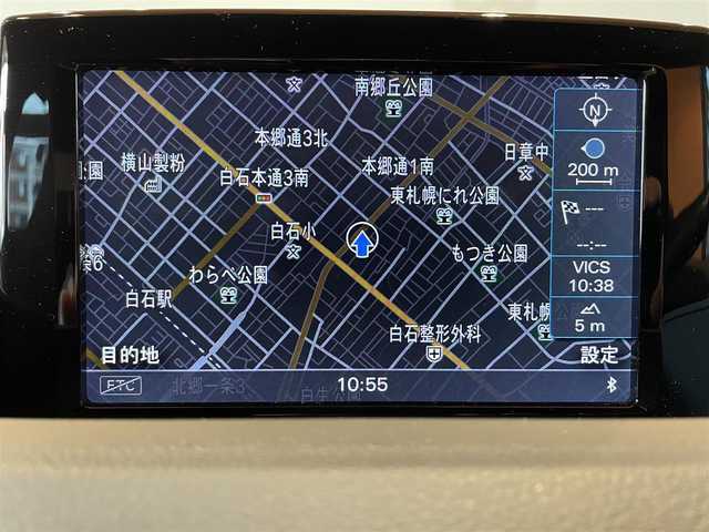 アウディ Ｑ３ 2．0 TFSI クワトロ 180PS Sライン 道央・札幌 2018(平30)年 6.1万km グレイシアホワイトメタリック Slineパッケージ/　・Slineエクステリアロゴ/　・Sパラレルスポークデザイン/　・スポークサスペンション/　・スプリントクロス/レザーSlineロゴ/　・LEDヘッドライト/　・ヘッドライトウォッシャー/MMIナビゲーション/アシスタンスパッケージ/　・クルーズコントロール/　・アウディサイドアシスト/　・アウディアクティブレーンアシスト/　・ハイビームアシスト/グレイシアホワイトメタリック/オートマチックテールゲート/シートヒーター