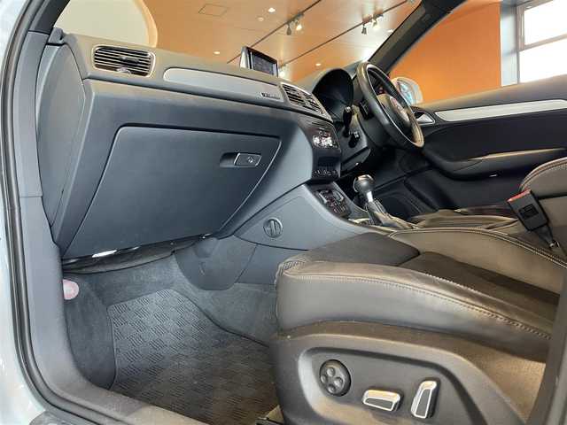 アウディ Ｑ３ 2．0 TFSI クワトロ 180PS Sライン 道央・札幌 2018(平30)年 6.1万km グレイシアホワイトメタリック Slineパッケージ/　・Slineエクステリアロゴ/　・Sパラレルスポークデザイン/　・スポークサスペンション/　・スプリントクロス/レザーSlineロゴ/　・LEDヘッドライト/　・ヘッドライトウォッシャー/MMIナビゲーション/アシスタンスパッケージ/　・クルーズコントロール/　・アウディサイドアシスト/　・アウディアクティブレーンアシスト/　・ハイビームアシスト/グレイシアホワイトメタリック/オートマチックテールゲート/シートヒーター